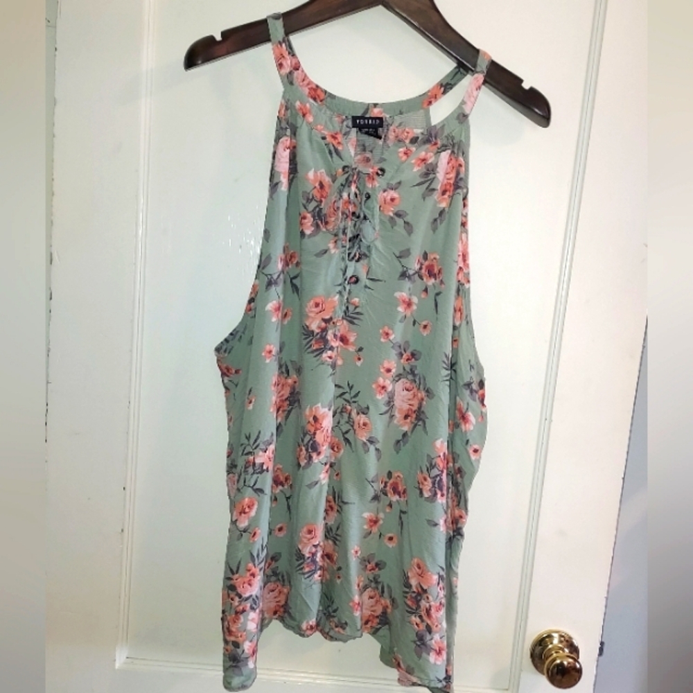 Torrid floral tank top, Size 4